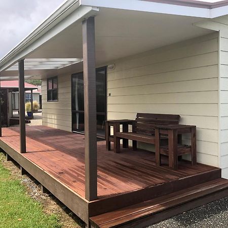 Greymouth Seaside Top 10 Holiday Park الغرفة الصورة